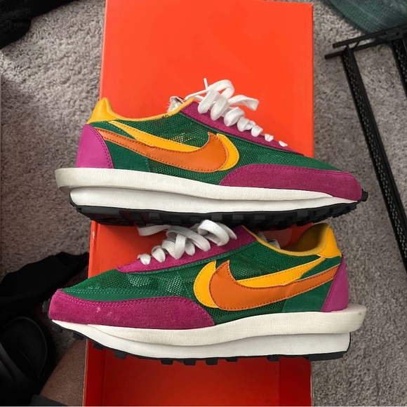 Nike sacai Barney main image 9